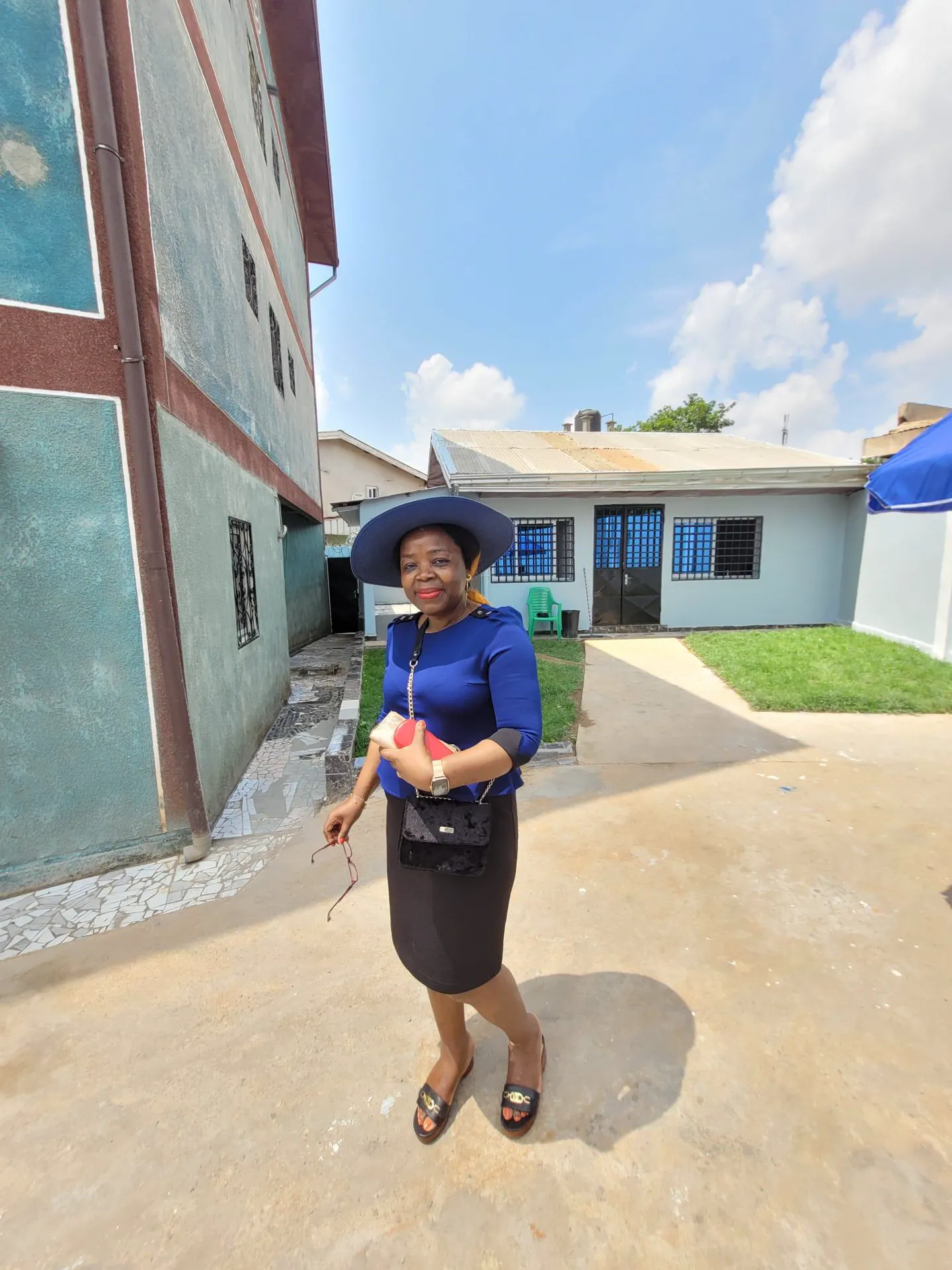 Das Schulgelände der IVTIE-Sprachschule in Kamerun